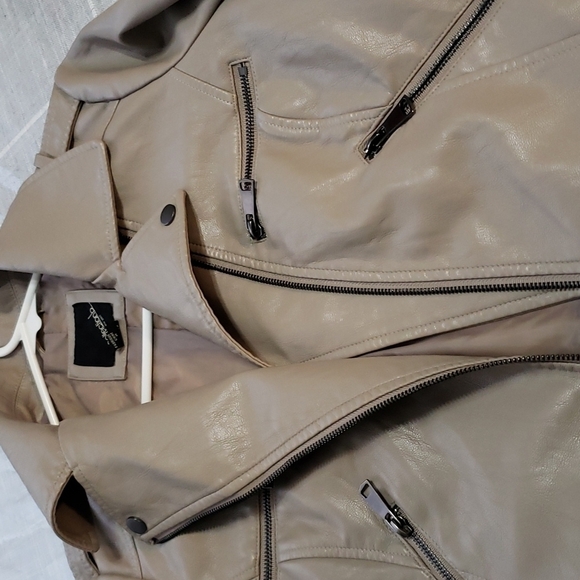 Nwt Collectionb New York, Moto Jacket, Color Mink, Size M - Picture 12 of 12